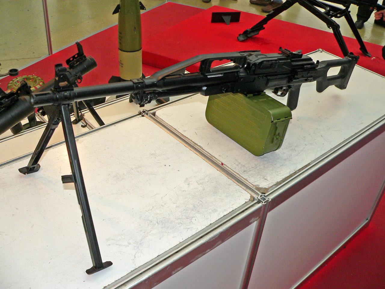 主题:俄军新型pecheneg通用机枪(我军已引进样品并将改造)